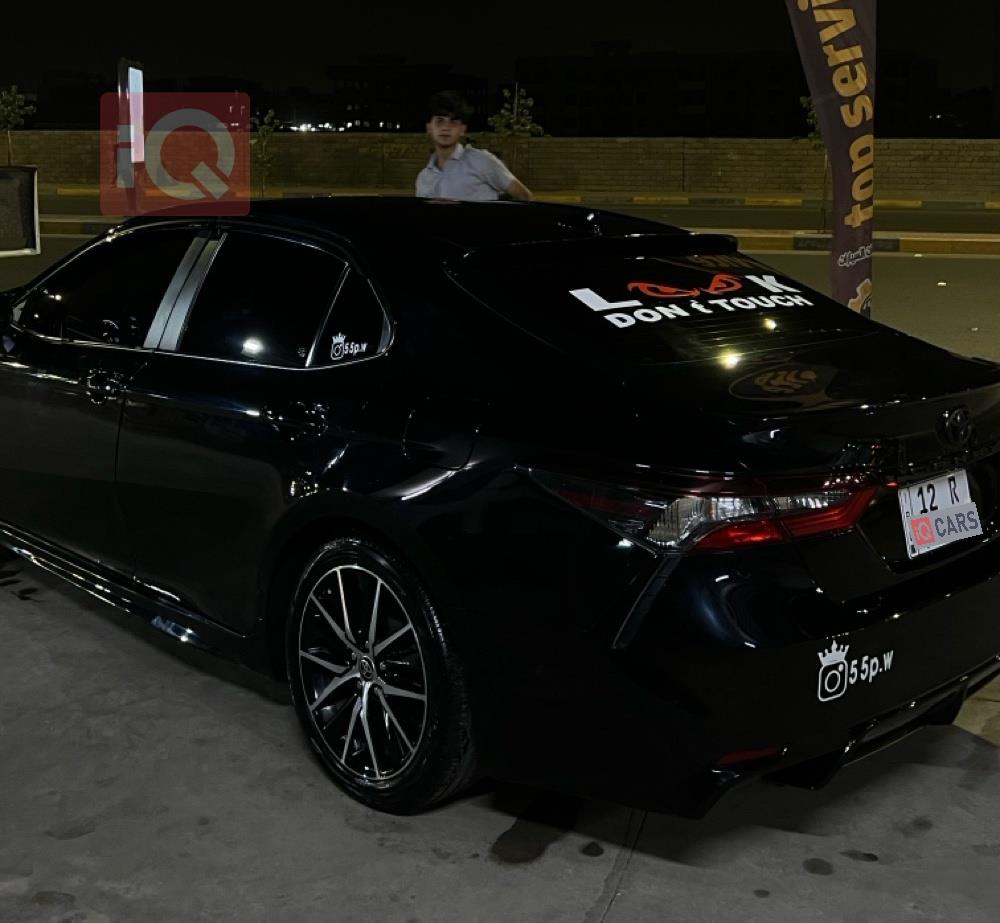 تۆیۆتا کامری